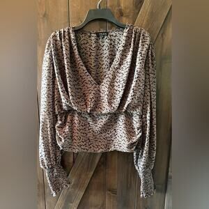 Talent Blouse Womens Size 1XL Brown Black Low V Neck Sheer Smocked Bottom Casual